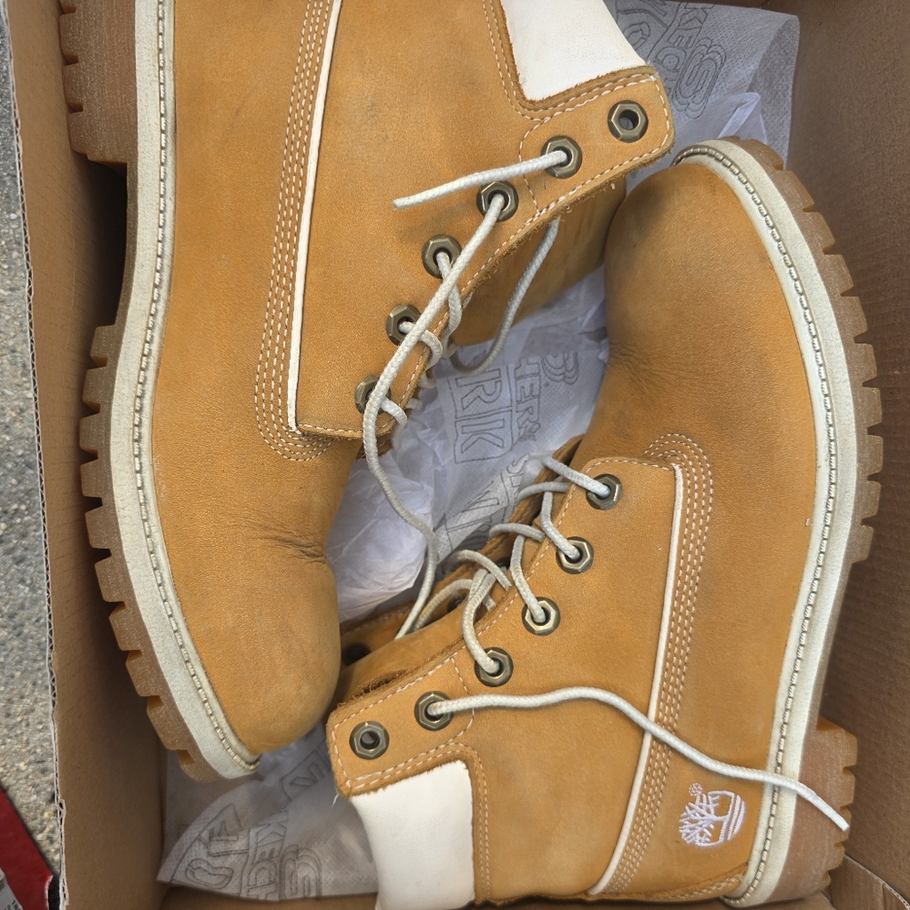 Timberland Brown and White Lace-Up Boots